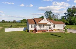 101 Lanier Drive, CHATSWORTH, GA 30705
