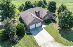 186 NE 901 RD. Private Road, Clinton, MO 64735