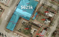 202 NE 2nd St, Smithville, TX 78957