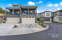 3277 S Sedgebrook Ln, Eagle, ID 83616