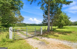 607 Grant Road, Brooks, GA 30205
