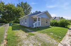 2211 E 18th Street, Muncie, IN 47302