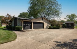 120 Marsha Jeanne Way, Centerville, OH 45458