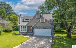 1622 E Timber Ridge Drive, Sedalia, MO 65301