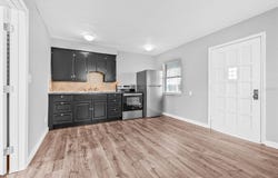 30 LYNN Way, MADEIRA BEACH, FL 33708