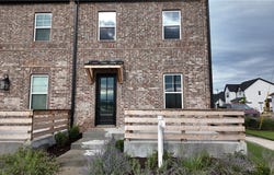 5912 S Bellview Road, Rogers, AR 72758