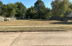 610 E Academy St, Paris, AR 72855