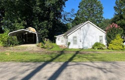 139 Walnut St, Greenville, MO 63944