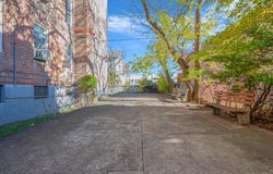 2552 E 7 Street, Brooklyn, NY 11235