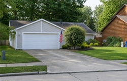 38158 Strumbly Place, Willoughby, OH 44094