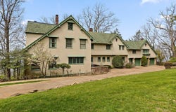 588 W Brow Road, Lookout Mountain, TN 37350