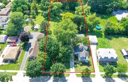 3445 S 96th St, Milwaukee, WI 53227
