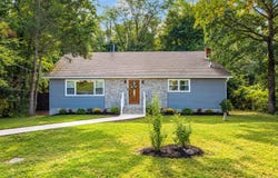 24 Edinburgh Road, Middletown, NY 10941