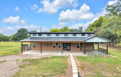 4120 Benjamin Drive, Caney City, TX 75148