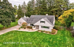 45 Benton Road, Saginaw, MI 48602