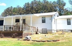196 HAWKINS Dr, Sulligent, AL 35586
