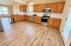 809 SW Graystone Drive, Grain Valley, MO 64029