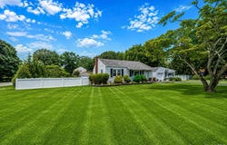 19 Ridgeley Road, Smithtown, NY 11787