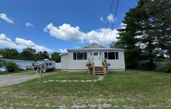 14 Third Street, Howland, ME 04448