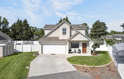 1312 N 37th Ct, Pasco, WA 99301