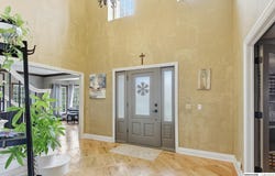 909 Bailey Drive, Papillion, NE 68046