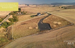 Mix Rd, Moscow, ID 83843