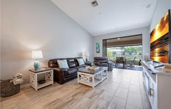 367 Dover Pl, NAPLES, FL 34104