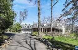 202 Chestnut Ridge Road, Saddle River, NJ 07458