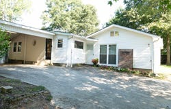 44 Penn Dr, Jackson, GA 30233