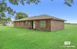 15850 Boros Rd, Elberta, AL 36530