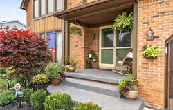 71 Pheasant Run Lane, Lancaster, NY 14086