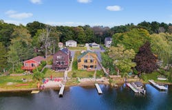 21 Taft Ave, Mendon, MA 01756