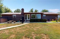 109 E Hardin Place, Nevada, MO 64772