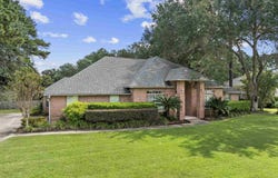 5706 English Turn Dr, Pace, FL 32571