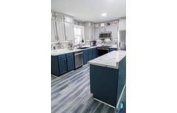 204 W Ponderosa Dr, Brandon, SD 57105