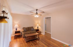 2001 E Rosebud Avenue, Victoria, TX 77901