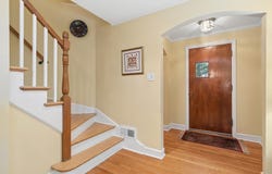 630 Perth Avenue, Flossmoor, IL 60422