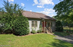 2902 Derby Drive, Kinston, NC 28504