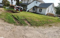 201 SE locust, Leon, IA 50144