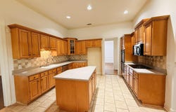 1320 RIVER END Cv, Memphis, TN 38016