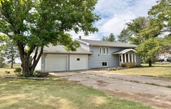 610 W Oak St, Colby, KS 67701