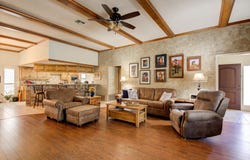 115 Firestone Pl, Meadowlakes, TX 78654