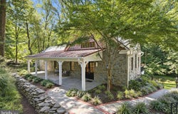 8210 KINGSGATE Road, POTOMAC, MD 20854