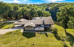 1527 Terry Rd, Oneida, TN 37841