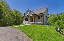 19 Stagecoach Rd, Westport, MA 02790