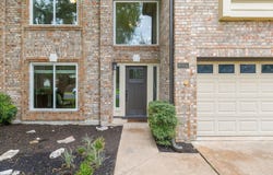 8005 Doe Meadow Dr, Austin, TX 78749