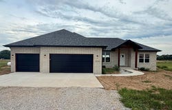 1150 Napper Road, Billings, MO 65610