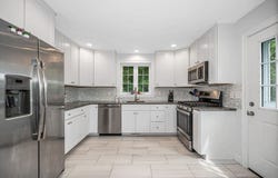 18 Bartlett Ave, Chelmsford, MA 01824