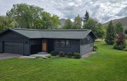 1210 Baldy View Dr, Hailey, ID 83333