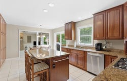 703 Willowcrest Dr, Pine Twp, PA 15044